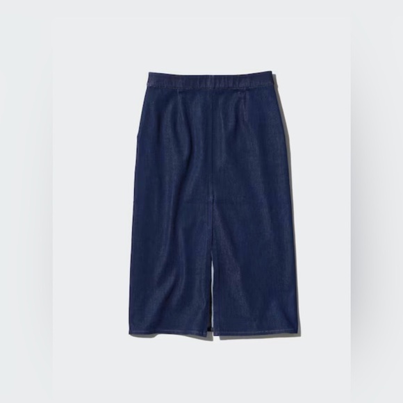 Uniqlo|Classic Midi Denim Skirt in dark wash,high waisted•XS & stretchy pull-on - Picture 3 of 15